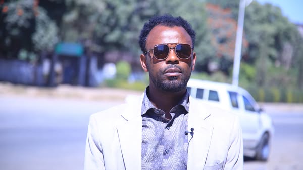 የሆሳዕና ከተማ አስተዳደር ማዘጋጃ ቤታዊ አገልግሎት ጽ/ቤት አመራሮችና ባለሙያዎች በከተማው እየተሠራ ያሉ የልማት ስራዎችን ጉብኝት አድርገዋል።