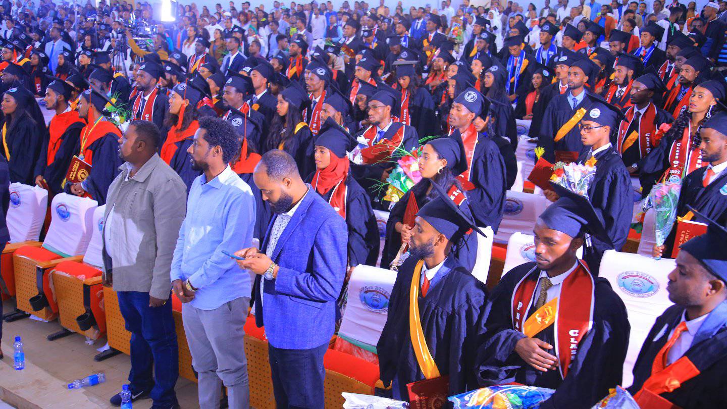 የዋቸሞ ዩኒቨርስቲ ለ4ኛ ግዜ በዶክቶሬት ድግሪና ለ10ኛ ዙር በህክምና ጤና ሳይንስ ኮሌጅ ያስተማራቸውን 2 መቶ 87 ተማሪዎች አስመርቋል።