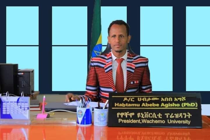 የዋቸሞ ዩኒቨርሲቲ ፕሬዝዳንት ዶ/ር ሀብታሙ አበበ የሀድያ ብሔር ዘመን መለወጫ “ያሆዴ” በዓልን በተመለከተ ያስተላለፉት የእንኳን አደረሳችሁ መልዕክት!!