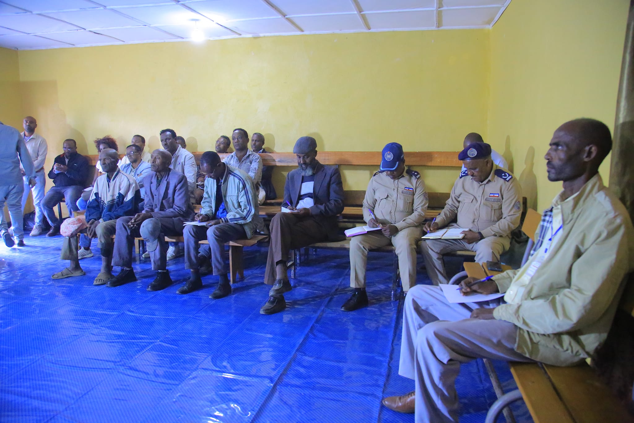 የሆሳዕና ከተማ አስተዳደር መጀመሪያ ደረጃ ፍርድ ቤት በ2014 በጀት ዓመት አፈጻጸምና በ2015 በጀት ዓመት ዕቅድ ዙርያ ከሕዝብ ክንፍ ጋር የውይይት መድረክ አካሄደዋል ።  የሆሳዕና ከተማ አስተዳደር መንግስት ኮሙኒኬሽን ጉዳዮች ጽ/ቤት